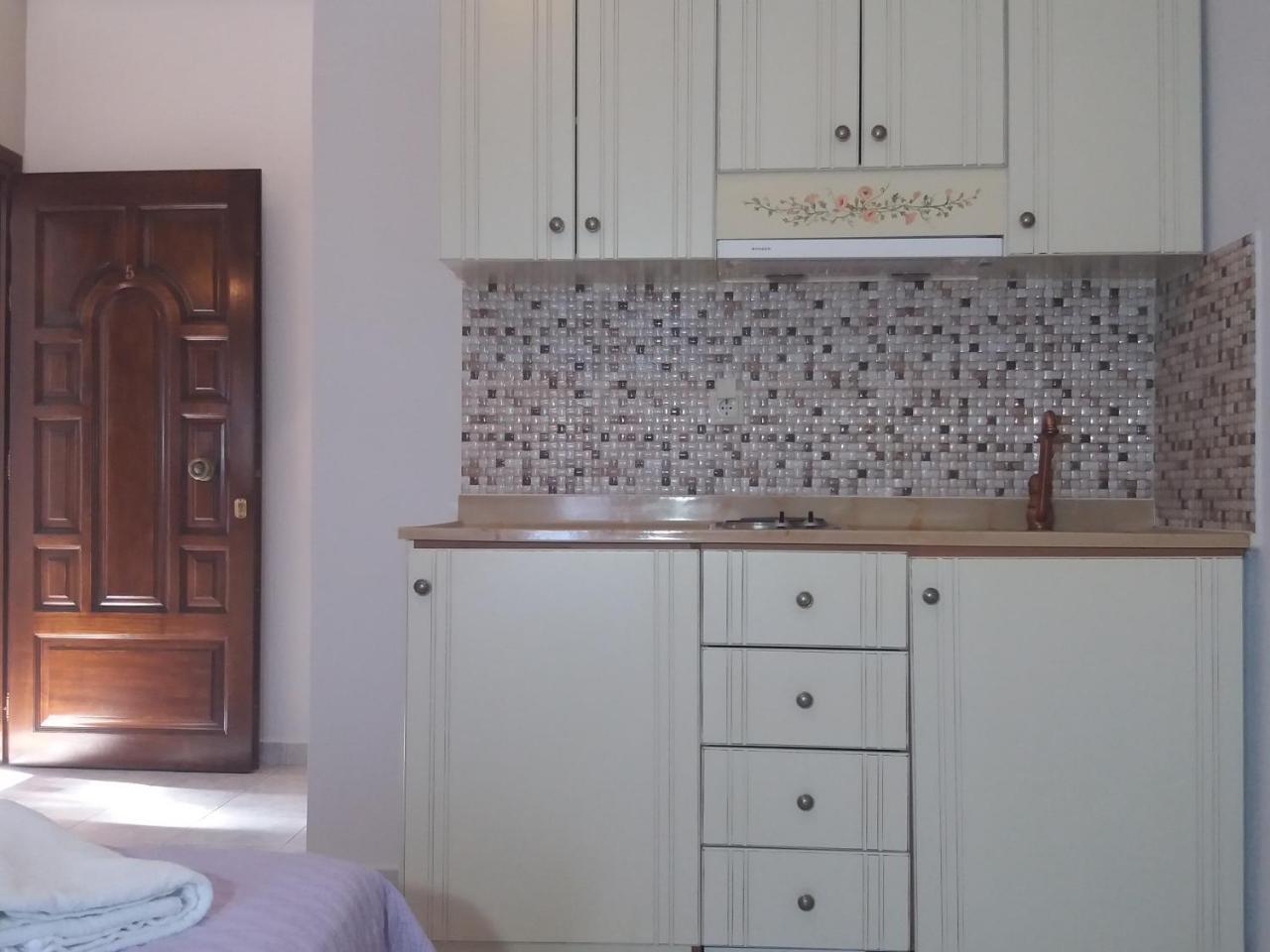 Apartamento Pansion Irini Uranópolis Exterior foto